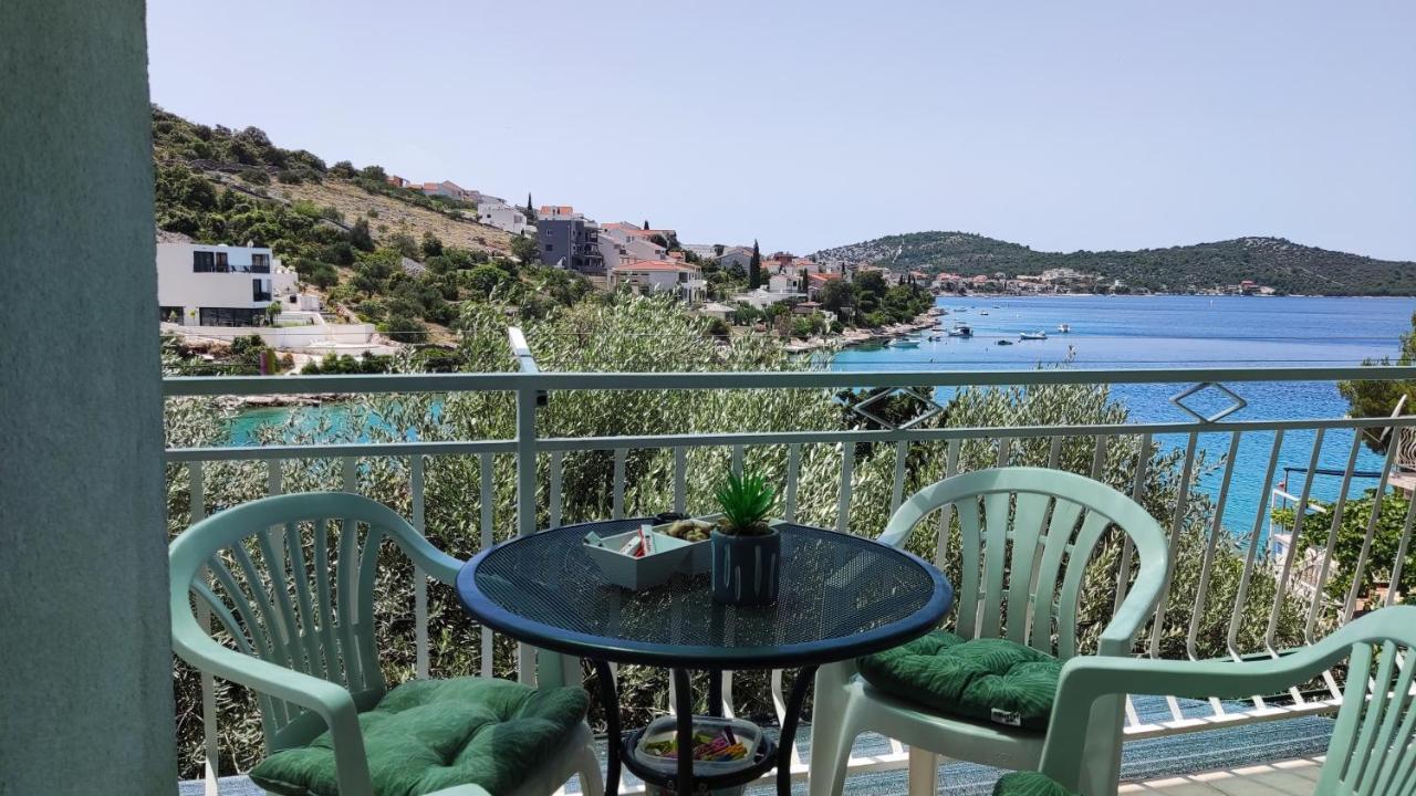 Rogoznica Seafront Apartment - Kalebova Luka Экстерьер фото